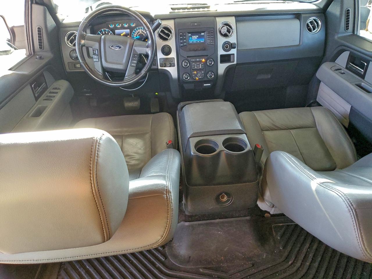 Ford F-150 Supercrew Image 8