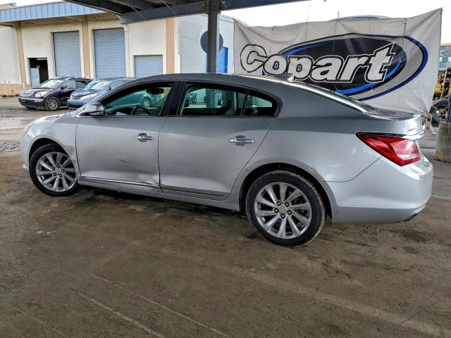 Buick LaCrosse Image 8