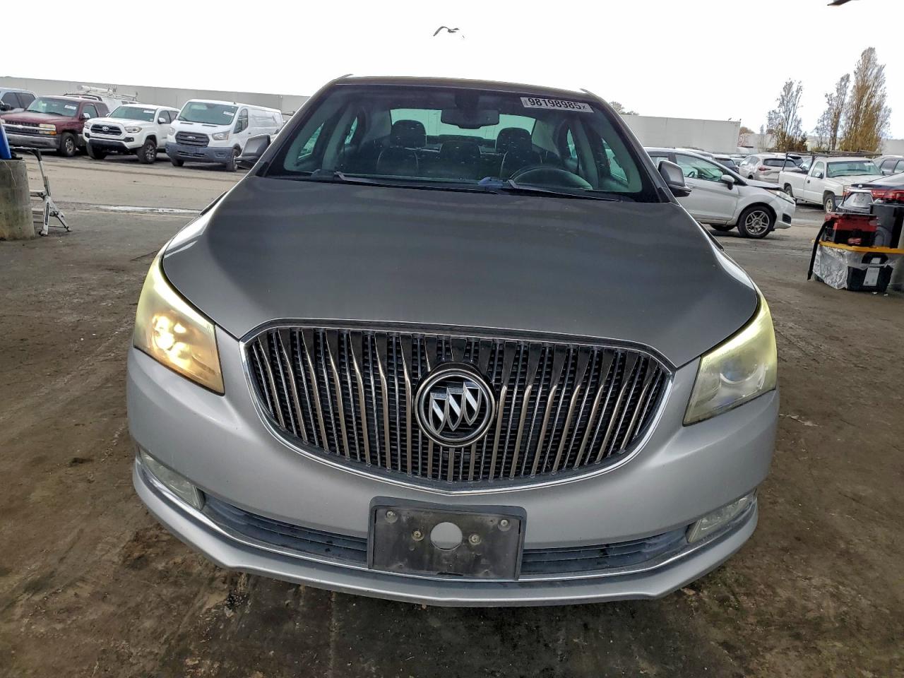 Buick LaCrosse Image 5