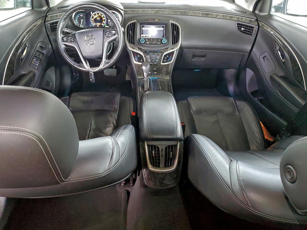 Buick LaCrosse Image 6