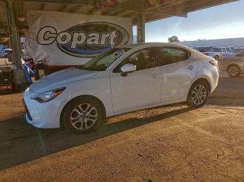  Salvage Toyota Yaris