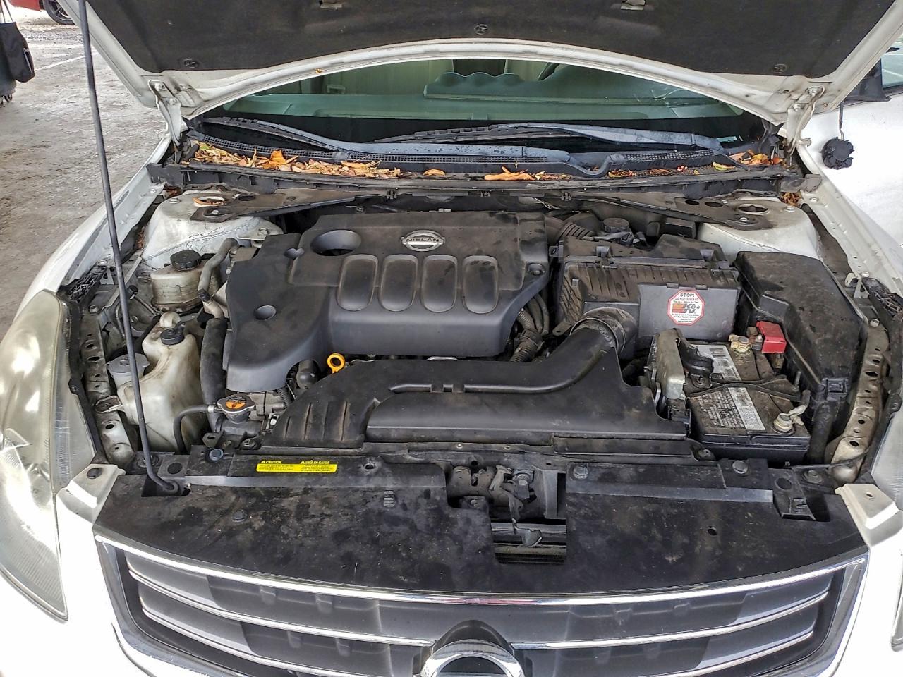 Nissan Altima Base Image 10