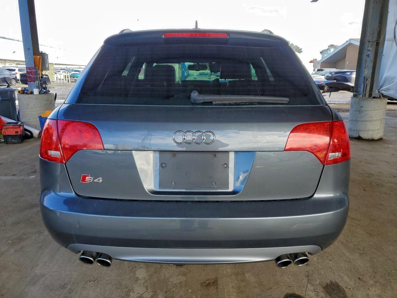 Audi S4 Avant Quattro Image 12