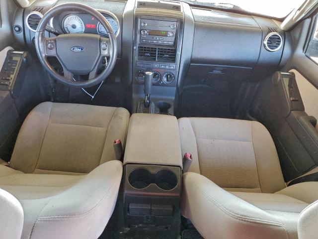 Ford Explorer Xlt Image 9