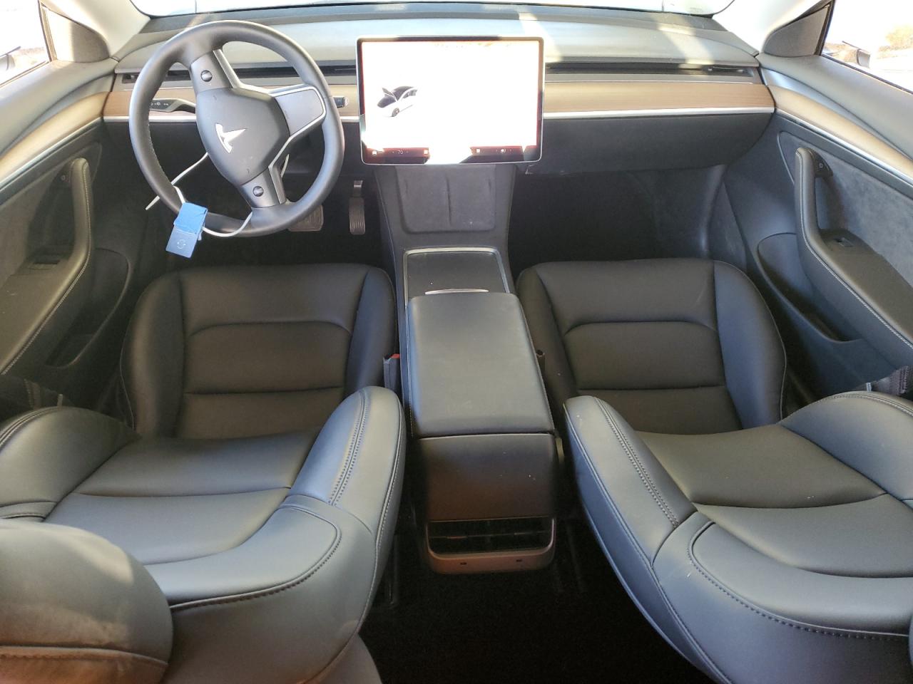 Tesla Model 3 Image 3