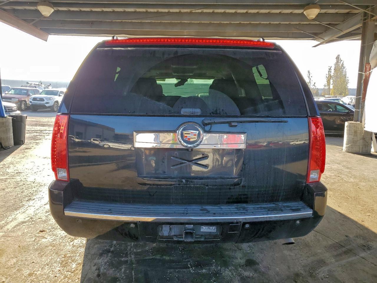 Cadillac Escalade Esv Luxury Image 8