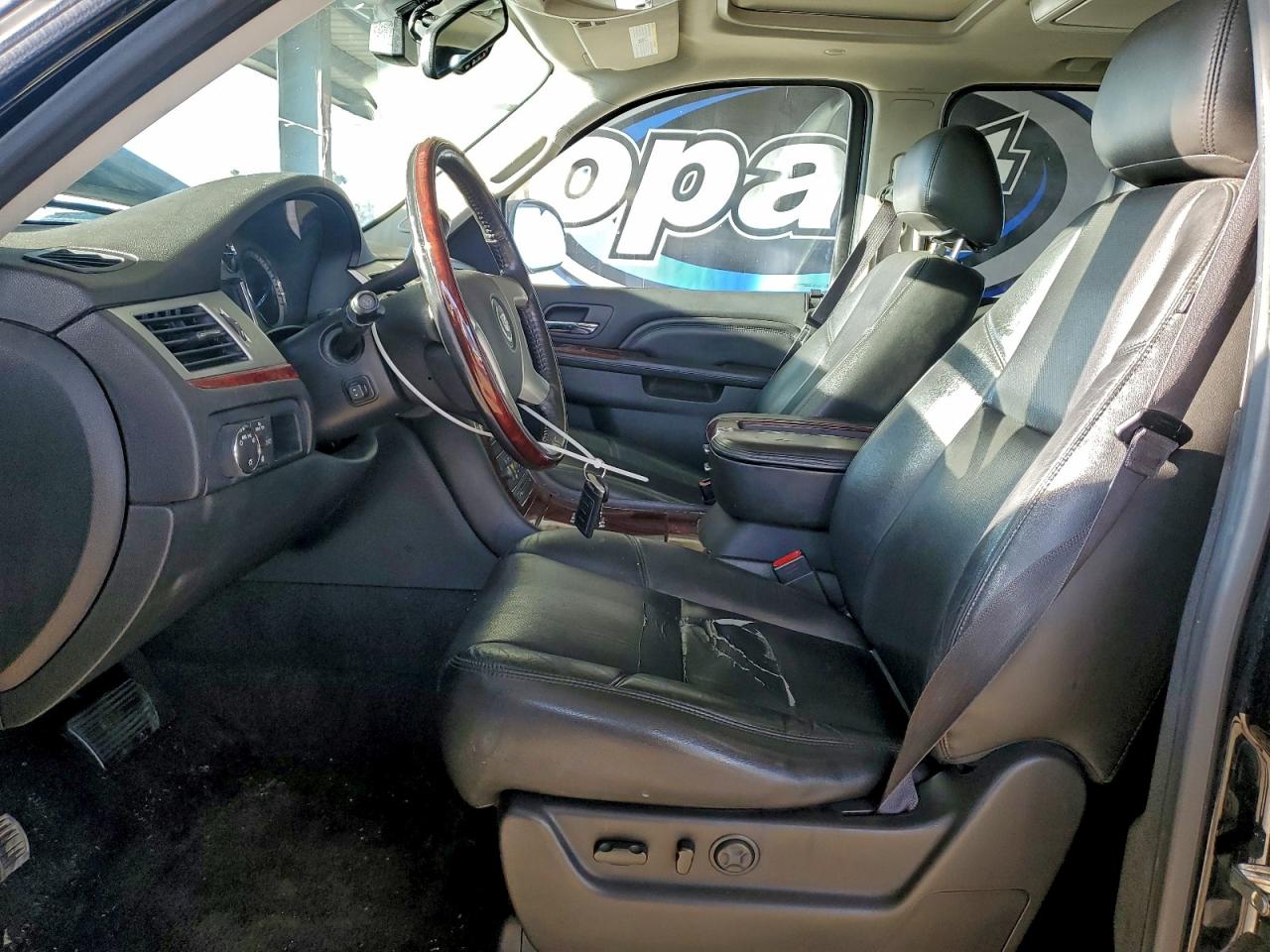 Cadillac Escalade Esv Luxury Image 13