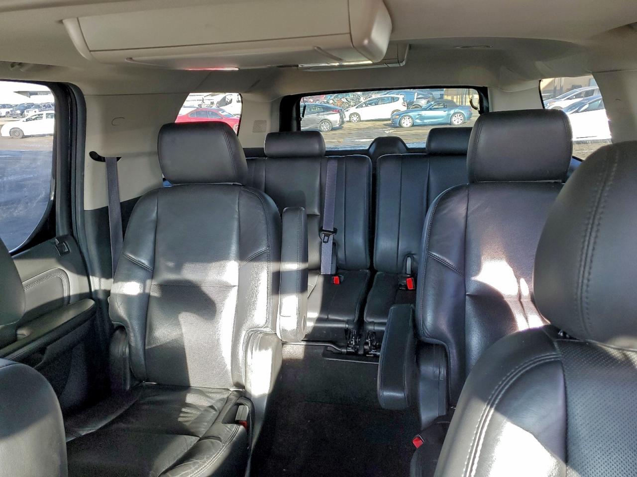 Cadillac Escalade Esv Luxury Image 11