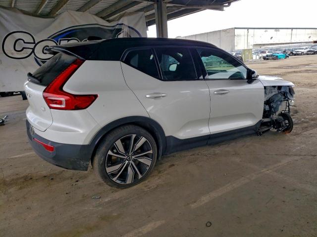 Volvo XC40 Recharge Image 4