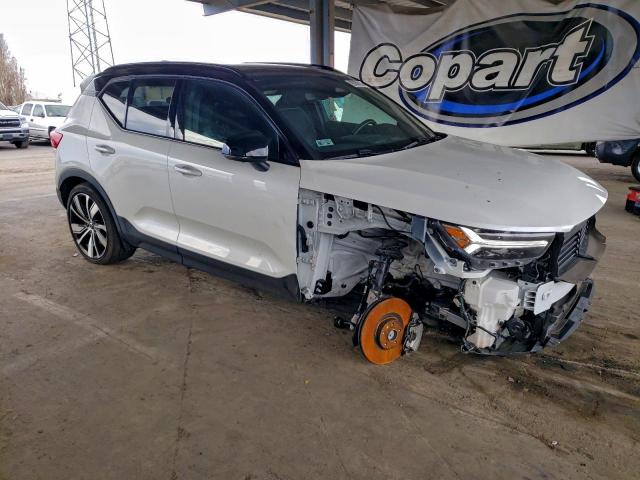 Volvo XC40 Recharge Image 3