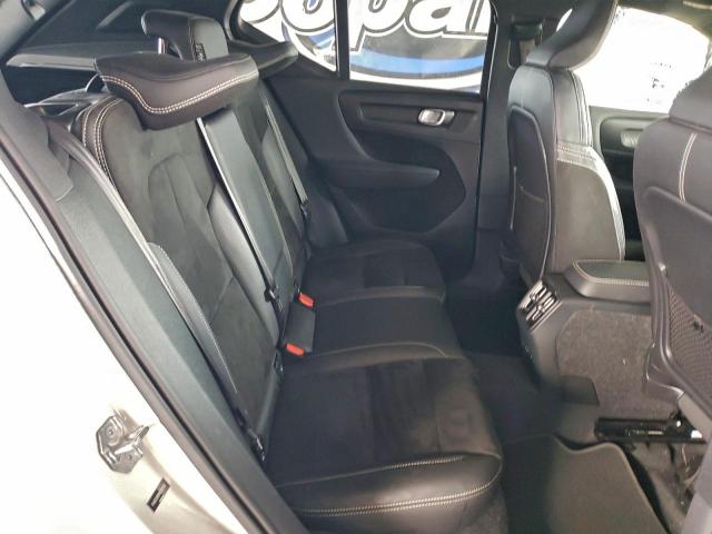 Volvo XC40 Recharge Image 13