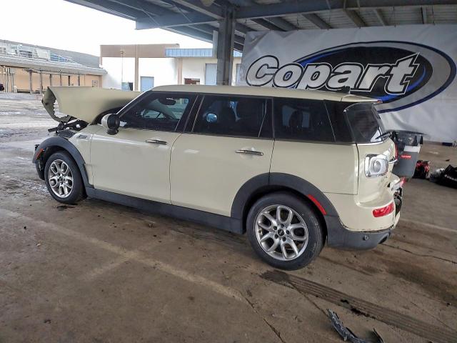 MINI Cooper Clubman Image 2