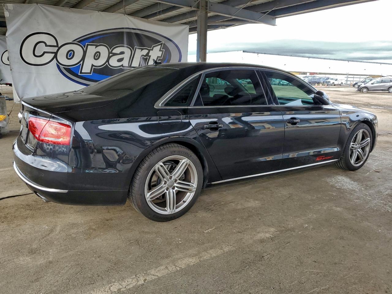 Audi A8 L Quattro Image 3