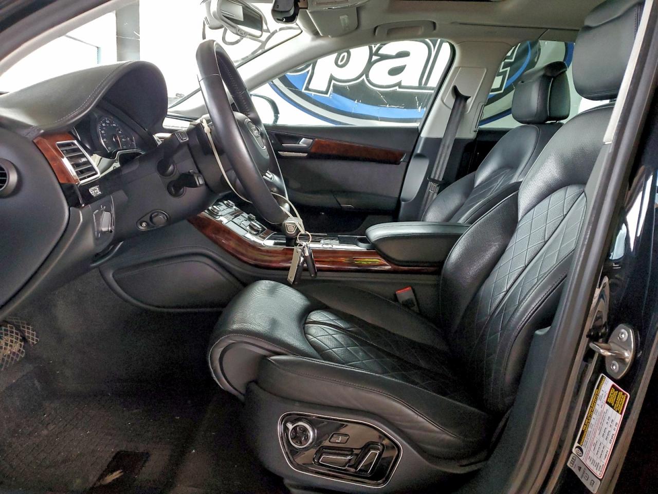 Audi A8 L Quattro Image 7