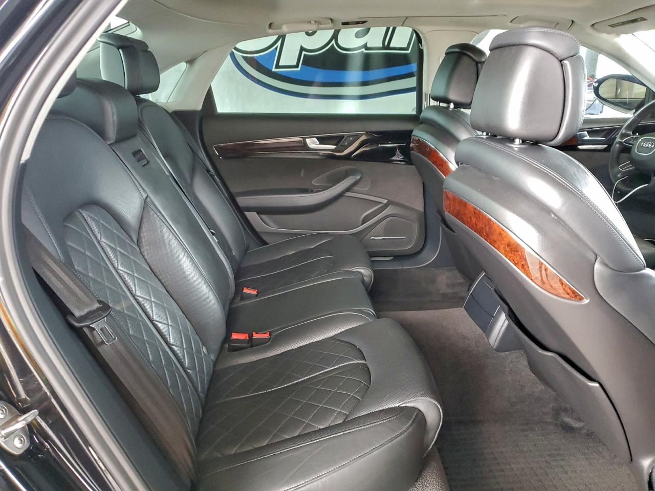 Audi A8 L Quattro Image 10