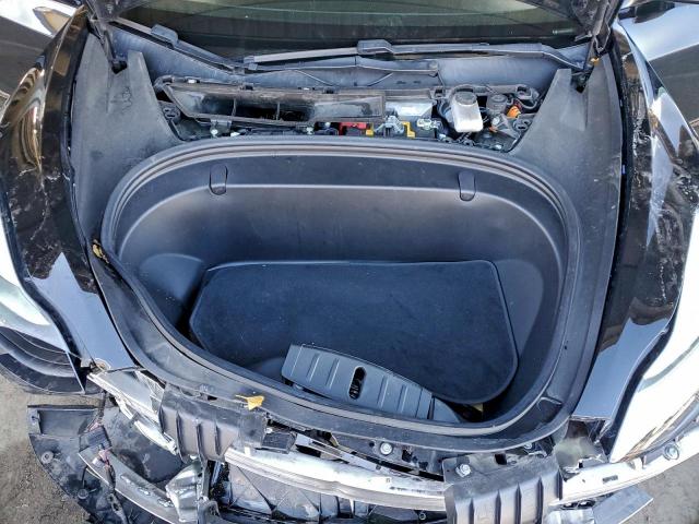 Tesla Model 3 Image 7