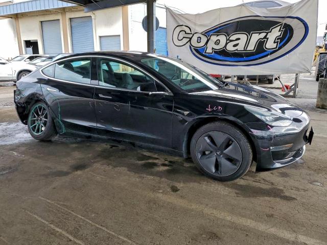 Tesla Model 3 Image 3